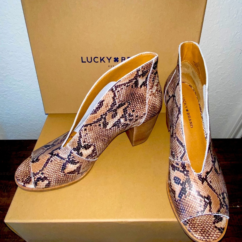 NEW Lucky Brand open toe boots size 10